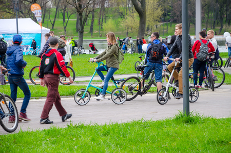 BELARUS, MINSK - APRIL 30/2016: On the central streets of Minsk hosted the annual bicycle carnival in which everyone participated.のeditorial素材