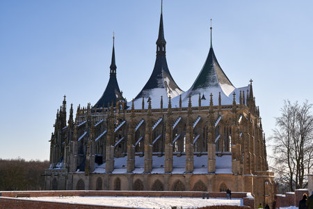 KUTNA HORA, CZECH REPUBLIC - FEBRUARY 14, 2021: St. Barbara's Church in winter under snowのeditorial素材