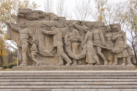 Volgograd, Russia - November 5, 2015: The opening song-high relief "Memory of generations" in the input area of ??the historical-memorial complex "To Heroes of the Battle of Stalingrad", Volgogradのeditorial素材