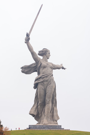 Volgograd, Russia - November 5, 2015: The main monument "Motherland calls" historical-memorial complex "To Heroes of the Battle of Stalingrad," Mamayev Kurgan, Volgogradのeditorial素材