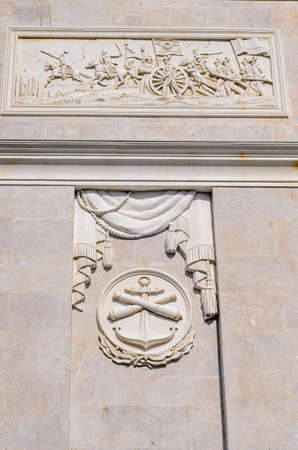Anapa, Russia - 17 September 2020: Bas-reliefs on the Arc de Triomphe in honor of the victory in the Russian-Turkish war near the theater square in Anapaのeditorial素材
