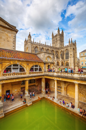 Bath, England - July 04, 2015: inside of Roman Baths with unidentified people, All All which is a site of historical interest in the city of Bath. The house is a well-preserved Roman site for public bathingのeditorial素材