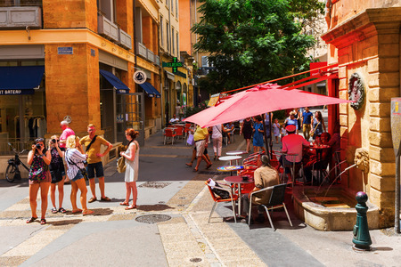 Aix en Provence, France - July 27, 2016: old town of Aix en Provence with unidentified people. Aix en Provence is the historical capital of the Provence with today approximately 143.000 inhabitants.のeditorial素材