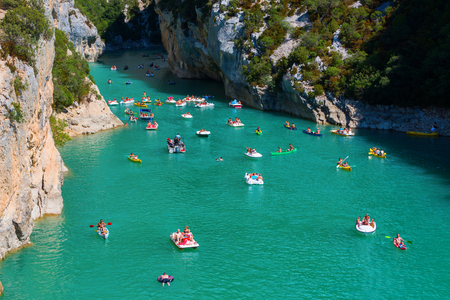 Les Salles sur Verdon, France - August 01,2016: Lac de Sainte Croix and entrance of the Verdon canyon and unidentified people. The canyon is one of the biggest in Europe and very popular with touristsのeditorial素材