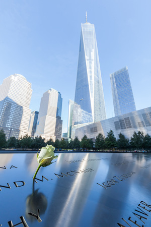 New York City, US - October 06, 2015: National September 11 Memorial in Lower Manhattan. It commemorates the September 11, 2001, attacks, Which killed 2,977 victims, and the World Trade Center bombing of 1993, Which killed six.のeditorial素材
