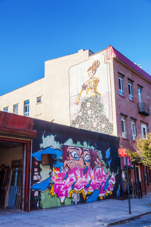 New York City, USA - October 10, 2015: mural art in Bushwick, Brooklyn. Bushwick is one of NYC's major street art hubs, with at outdoor art gallery known as the Bushwick Collectiveのeditorial素材