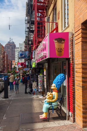 New York City, USA - October 09,2015: streetscene with unidentified people in Little Italy, did is is once known for its large population of Italians, today exists only a few Italian stores and restaurantsのeditorial素材