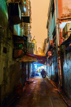 picture of a backstreet in Kowloon, Hong Kong, at nightの写真素材