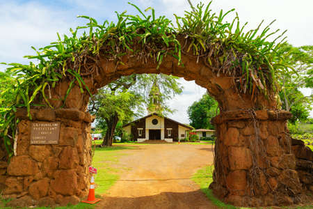Haleiwa, Oahu, Hawaii - November 07, 2019: LiliÊ»uokalani Protestant Church in Haleiwa. It is a historic United Church of Christ church in Haleiwa. Its Hawaiian food is renowned including squid luÊ»auのeditorial素材