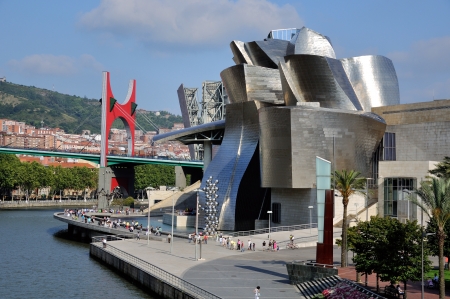 Guggenheim Museum in Bilbao with La Salve Bridge, Spain. Museum of modern and contemporary art designed by architect Frank Gehry.のeditorial素材
