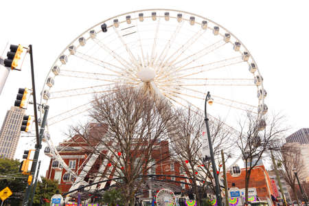 Atlanta, Ga / USA - 02 25 20: The Ferris Wheel downtown Atlanta side viewのeditorial素材