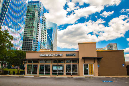 Atlanta, Ga / USA - 05 31 20: View of a closed Starbucks coffee that was looted the night before during the riotsのeditorial素材