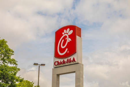 Doraville, Ga / USA - 07 06 20: View of a Chick-fil-A street signのeditorial素材