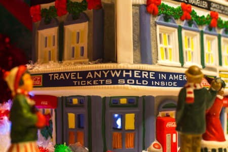 Augusta, Ga USA - 12 05 20: Coca Cola Holiday Vintage Village collection the complete traveller building and blurred peopleのeditorial素材
