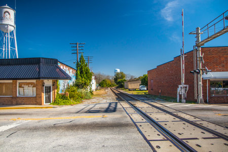 Harlem, Ga USA - 12 02 20: Downtown Harlem rural downtown area and buildings with train tracksのeditorial素材