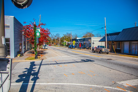 Harlem, Ga USA - 12 02 20: Downtown Harlem rural downtown area and buildingsのeditorial素材
