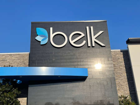 Evans, Ga USA - 12 03 21: Belk retail store exteriorのeditorial素材