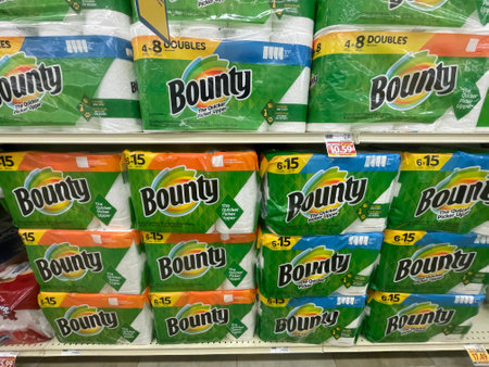 Grovetown, Ga USA - 04 29 22: Retail store Retail store Bounty paper towels front viewのeditorial素材