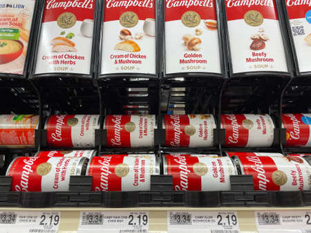 Grovetown, Ga USA 05 21 22: Retail store Campbell's soup variety and price tagsのeditorial素材