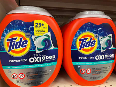 Grovetown, Ga USA - 05 24 22: Tide laundry detergent Retail store with OXI 63 capsulesのeditorial素材