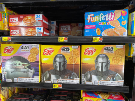 Grovetown, Ga USA - 08 06 23: Walmart grocery store Eggo frozen waffles frozen foods pricesのeditorial素材