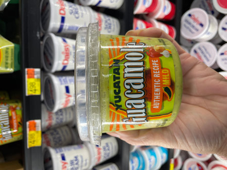 Grovetown, Ga USA - 10 25 23: Walmart grocery store Yucatan Guacamole dip mildのeditorial素材