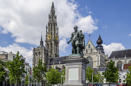 main square of antwerp with its famous cathedral in the background and surrounded by old buildings and statue in homage to Rubens. Belgiumのeditorial素材