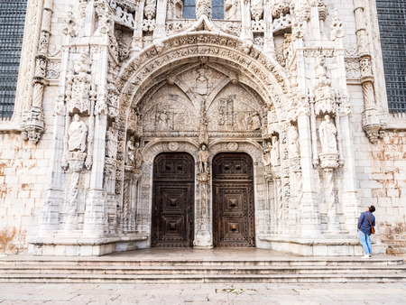 Doors of the Santa Maria Church in Jeronimos Monastery , Lisbon, Portugal.のeditorial素材