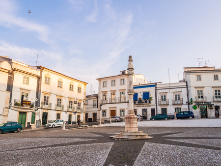 ESTREMOZ, PORTUGAL â AUGUST 23, 2018: Central square of Estremoz with a marble pillory in Manueline styleのeditorial素材