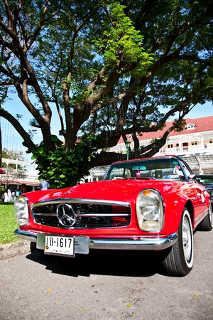 HUA HIN - DECEMBER 18: Mercedes Benz SL230 Pagode W113 , 1968 year. Retro Car on Vintage Car Parade...