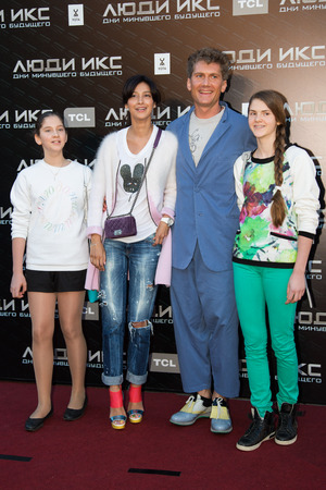 MOSCOW, RUSSIA, May, 13: Ilya Bachurin, Ravshana Kurkova with family. Premiere of the movie "X-Men", May, 13, 2014 at Rossiya Cinema in Moscow, Russiaのeditorial素材