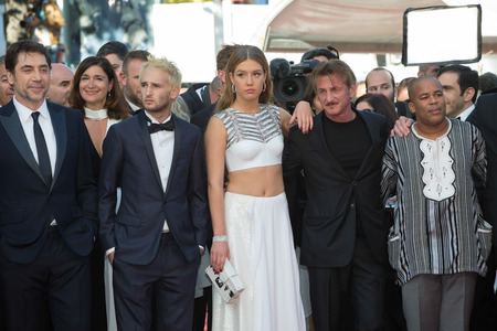 CANNES, FRANCE - MAY 20: Jean Reno, Adele Exarchopoulos, Hopper Penn,  Javier Bardem attend the 'The Last Face' premiere. 69th annual Cannes Film Festival at the Palais des Festivals on May 20, 2016 in Cannesのeditorial素材