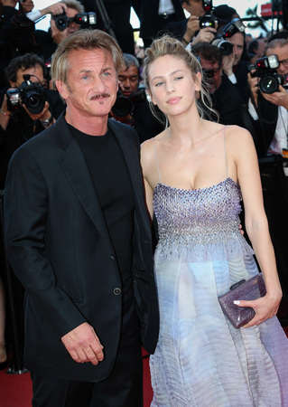 CANNES, FRANCE - MAY 20: Sean Penn, Dylan Penn  attends the 'The Last Face' premiere. 69th annual Cannes Film Festival at the Palais des Festivals on May 20, 2016 in Cannesのeditorial素材