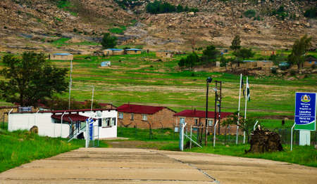 Kena ka Khotso border crossing to the Lesotho Kingdoomの写真素材