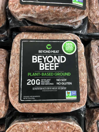 Tel Aviv, Israel - 5 October, 2020: Beyond Meat brand plant-based Beyond Beef packages in the meat section of grocery store.のeditorial素材