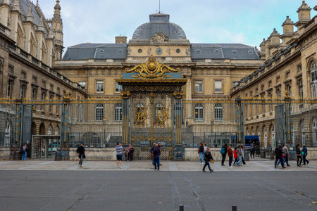 Exterior of the Palace of Justice, Ile de la Cite in Paris, France.のeditorial素材