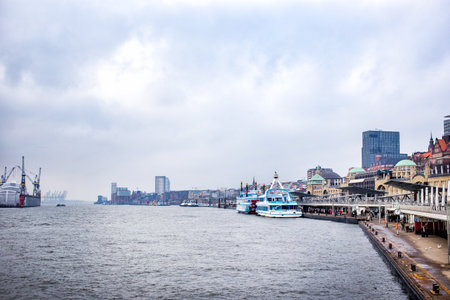 Hamburg, Germany - FEBRUARY 16, 2017: panoramic view of Hamburg buildings and river Elbeのeditorial素材
