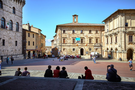 Montepulciano, Italy - MAY 5, 2017: Piazza Grande in shiny day, Tuscanyのeditorial素材