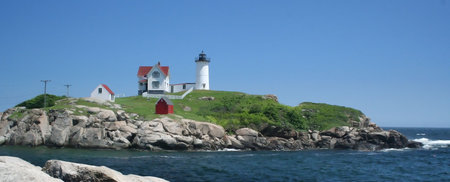Wide View of Nubble Lighthouse, Maineの写真素材