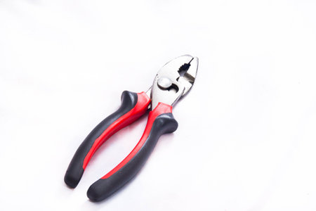 Pliers for capture or hold in the hand can not reach.