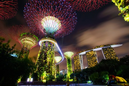 MARINA BAY, SINGAPORE - JAN 22, 2017: Landscape of the Gardens by the Bay Super tree grove light show and Marina bay sands in Singapore.のeditorial素材