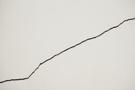 Home problem, building problem wall cracked need to repairの写真素材
