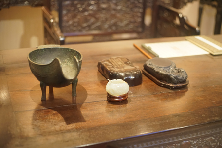 Taipei, Taiwan - November 22, 2018: Ancient Chinese imperial artifacts and artworks in National Palace Museum in Taipei City, Taiwan.のeditorial素材