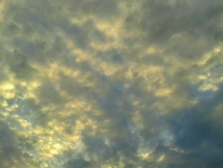 Sky full of cloudsの素材