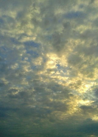 Sky full of cloudsの素材