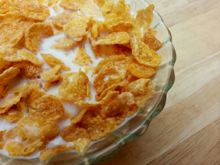 Corn cereal with milk