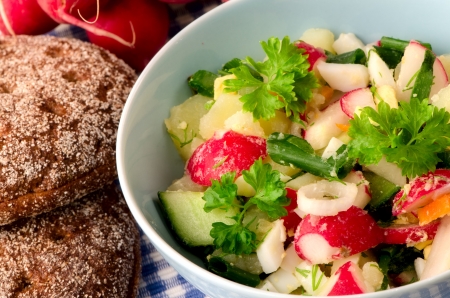 Summer salad of fresh vegetablesの写真素材