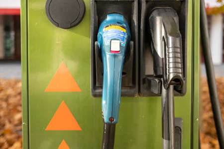 Double electric car charging station