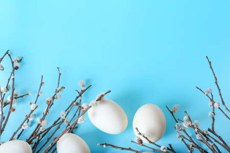 Close-up chicken eggs on a blue background. Source of protein and protein. natural organic food. Dishes from eggs. Preparing for Easter.の写真素材