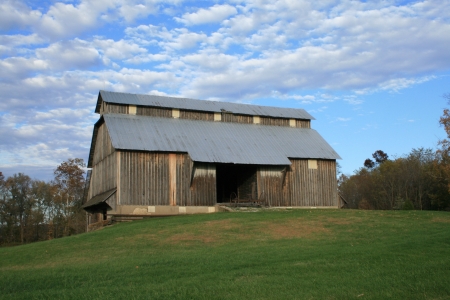 Barn On Hillのeditorial素材